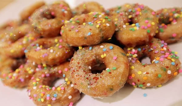 Dunkin’ Donuts Free Donut with Drink Purchase June 5, 2015